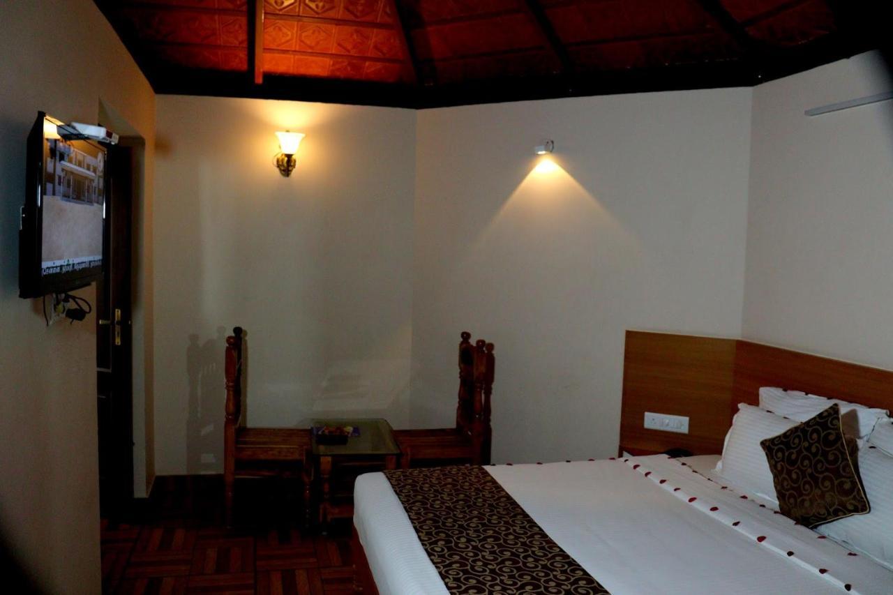 Ack Palacce Inn Yercaud Exterior foto
